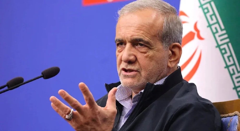 Pezeshkian llamó a la comunidad internacional a condenar los ataques israelíes y estadounidenses contra Irán.