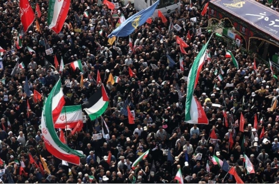 Irán celebró el sábado los funerales de los mártires de la agresión israelí a Irán. (Foto: AP)