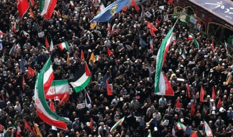Irán celebró el sábado los funerales de los mártires de la agresión israelí a Irán. (Foto: AP)