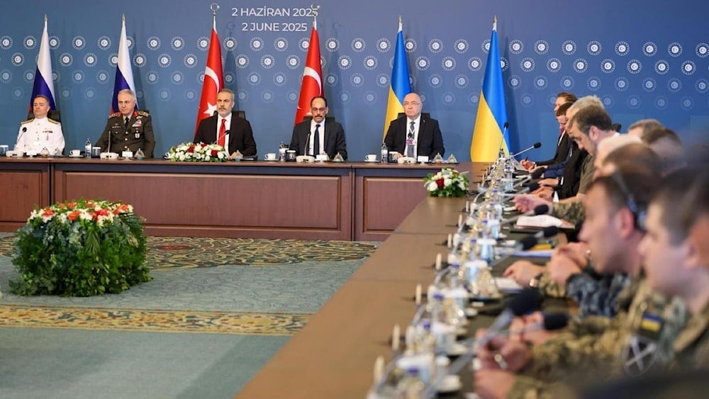 Los diálogos entre Rusia y Ucrania tienen lugar en Estambul con mediación del gobierno turco. 