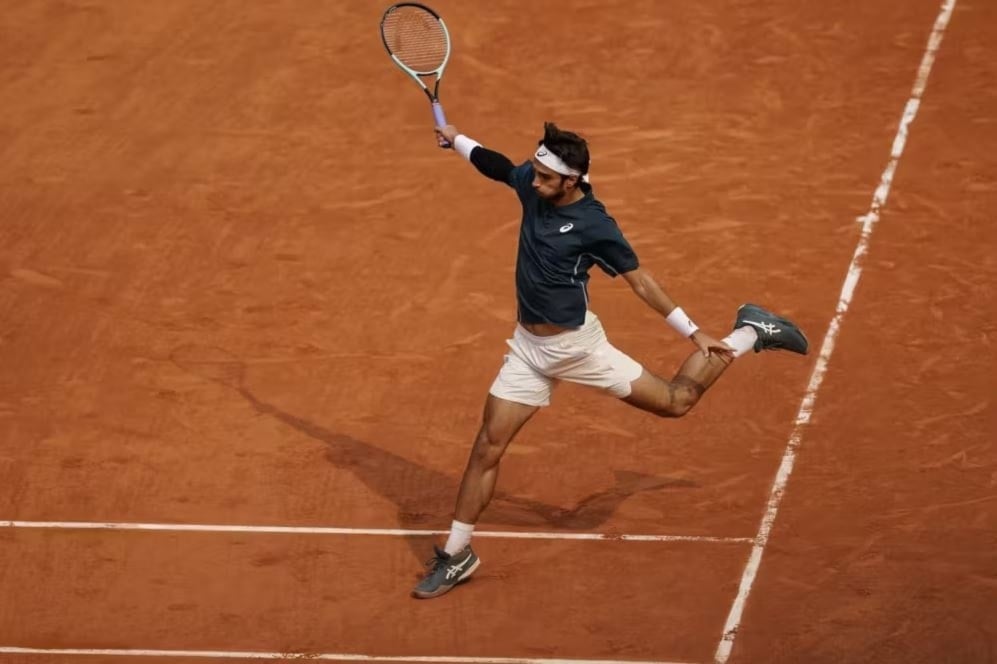 Italiano Lorenzo Musetti consolida puesto en top 10 del ranking de la ATP.