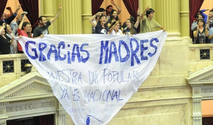 En defensa de la Universidad de las Madres de Plaza de Mayo: memoria