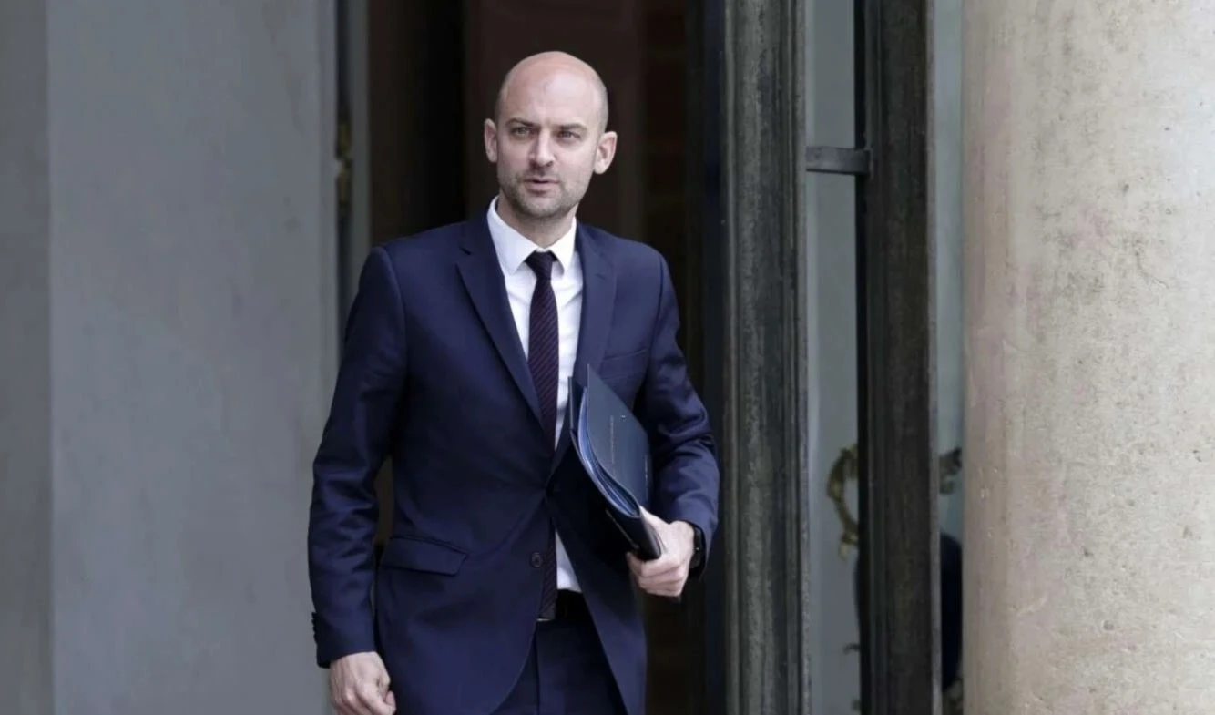 Francia “cumple con todas las condiciones políticas y diplomáticas” para reconocer al Estado palestino, señaló el canciller Barrot.