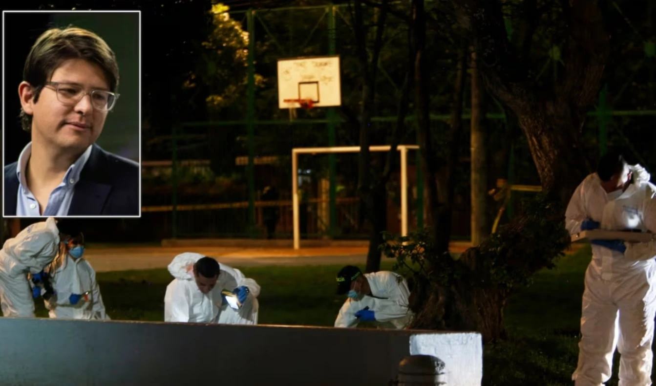 Grupo de investigadores inspeccionan la escena tras el atentado al senador colombiano y precandidato presidencial, Miguel Uribe. Foto: AP