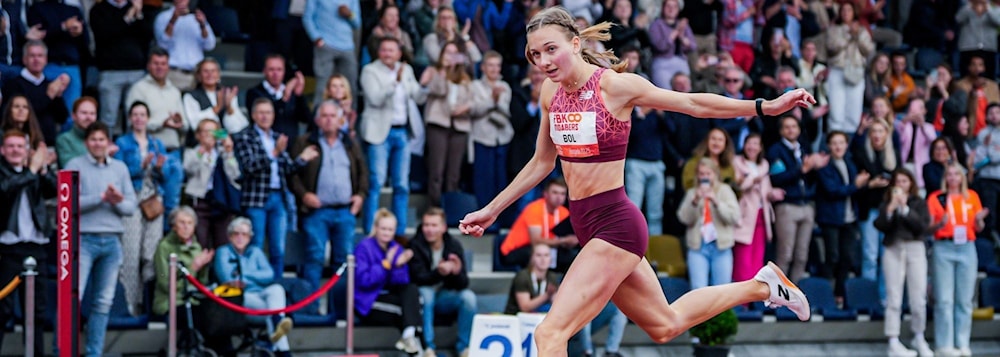 Reina mundial Femke Bol vuelve a brillar en los 400 metros con vallas.