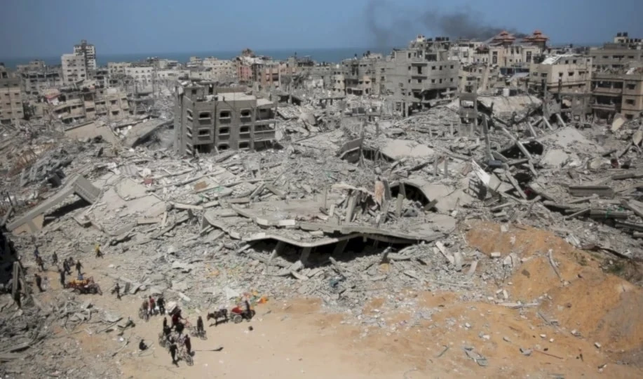 En las últimas 24 horas, más de 50 personas murieron en la ciudad de Gaza por bombardeos israelíes.