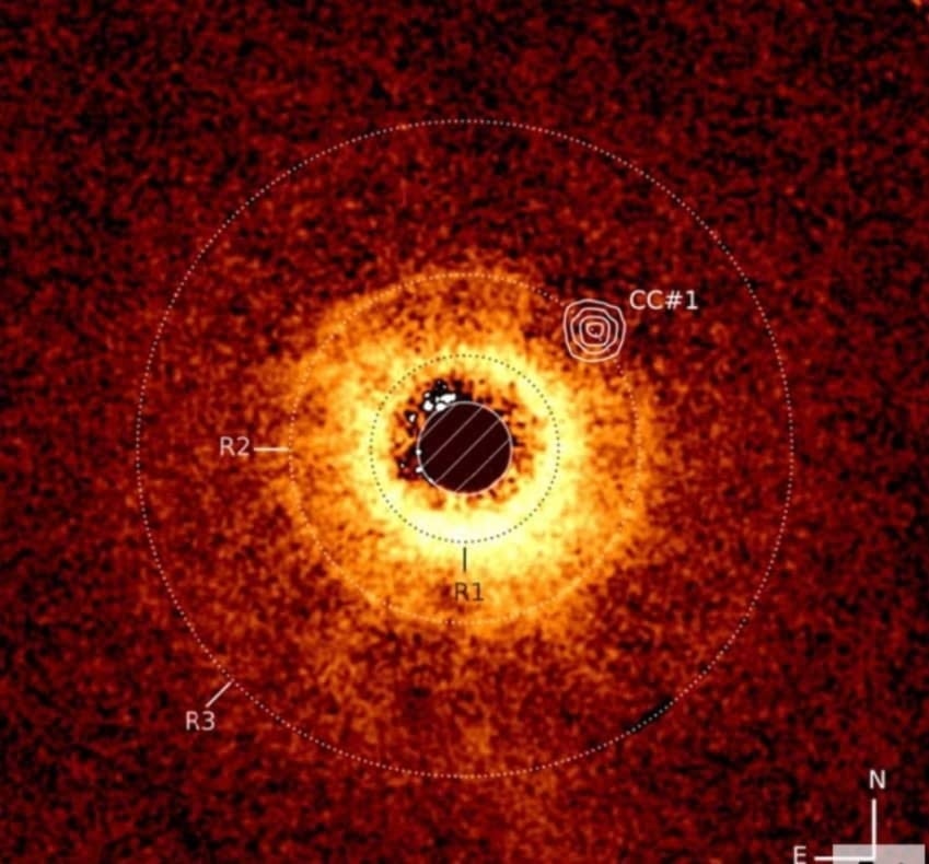Primera imagen de un exoplaneta captada por el James Webb. Foto: Tomada de Independent