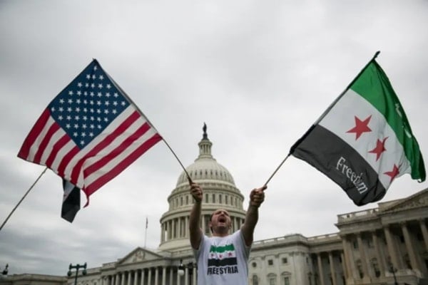 Desde 2011, Estados Unidos activó una operación multidimensional de guerra irregular en Siria.