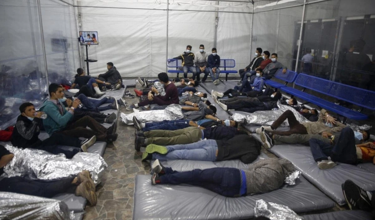 Denuncian abusos en centros de detención de inmigrantes de EE.UU.