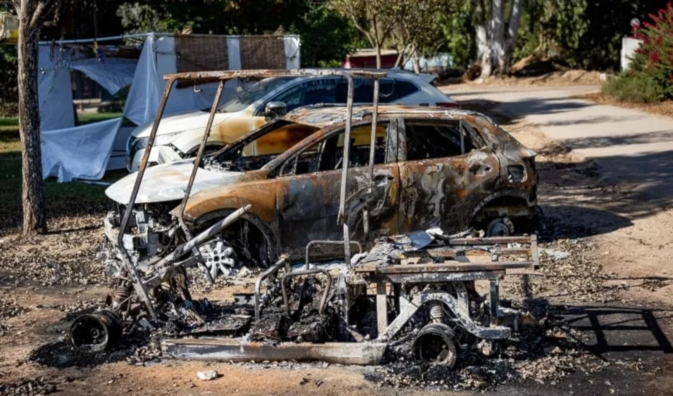 Secuelas del ataque del 7 de octubre de 2023 al kibutz Sufa.