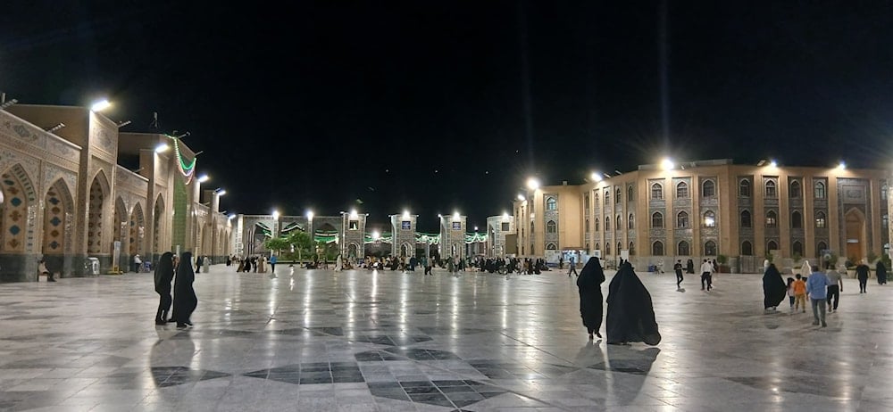 ¿Vas a Mashad? Por favor, reza por mí