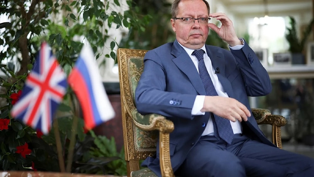 Las tres potencias europeas alentaron la escalada militar al respaldar informes sesgados sobre el programa nuclear iraní, afirmó embajador de Rusia en Londres.