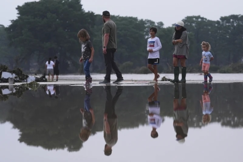 Inundaciones dejan al menos 24 muertos en Texas, EE.UU. Foto: AP. 