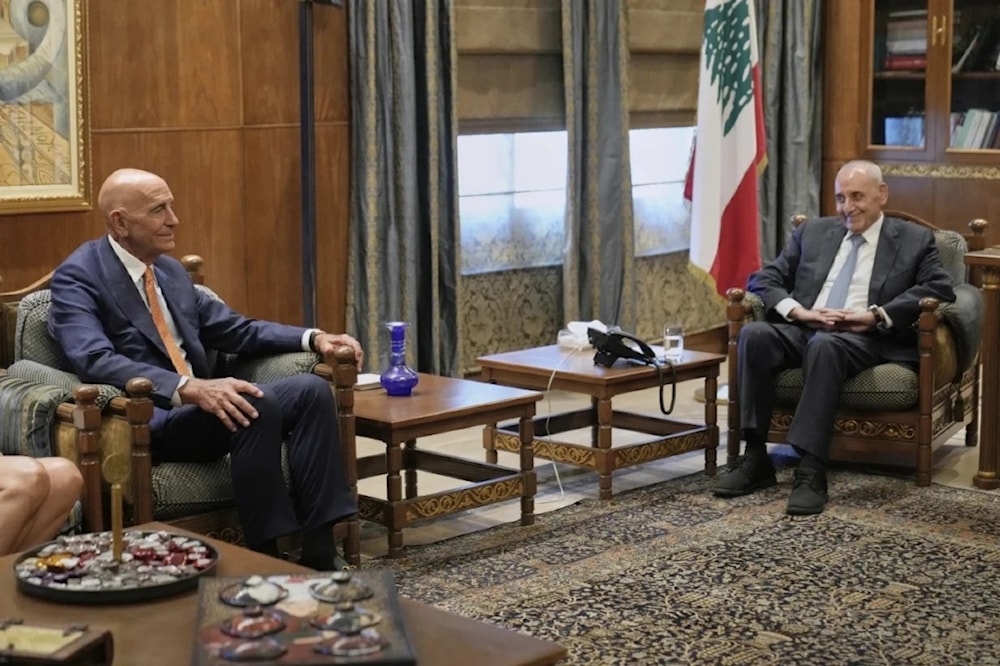El presidente del Parlamento libanés, Nabih Berri, durante su encuentro con el enviado especial de Estados Unidos a Beirut, Tom Barrack. 