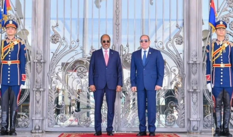 El presidente de Egipto sostiene encuentro con su homólogo de Somalia