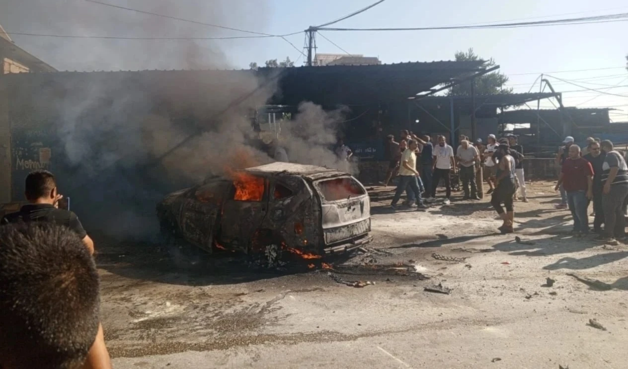 Vehículo atacado al norte de Líbano. Vehículo atacado al norte de Líbano.