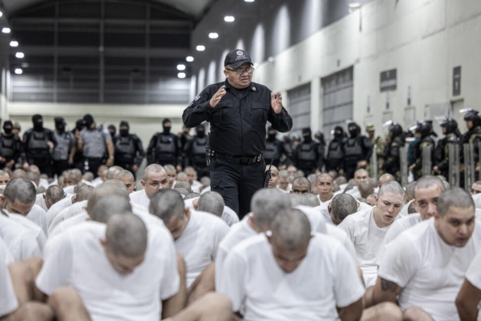 El Salvador aclara responsabilidad de EE.UU. sobre migrantes detenidos