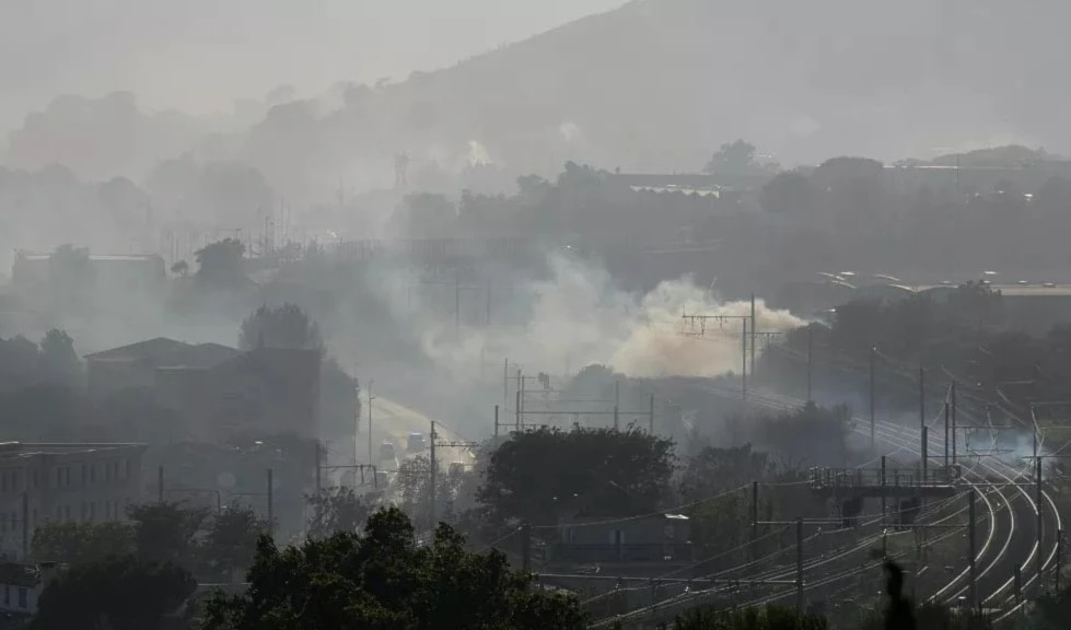 Incendios arrasan miles de hectáreas en el sur de Francia