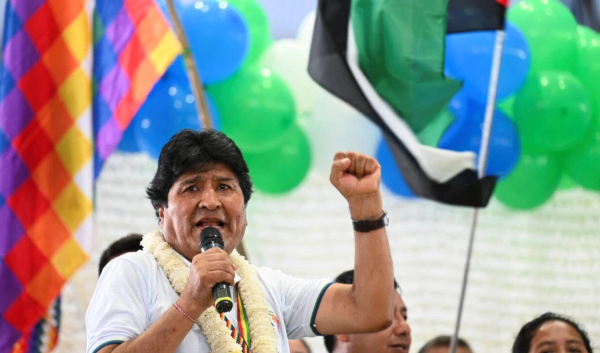 Evo Morales llamó al voto nulo. Evo Morales llamó al voto nulo.
