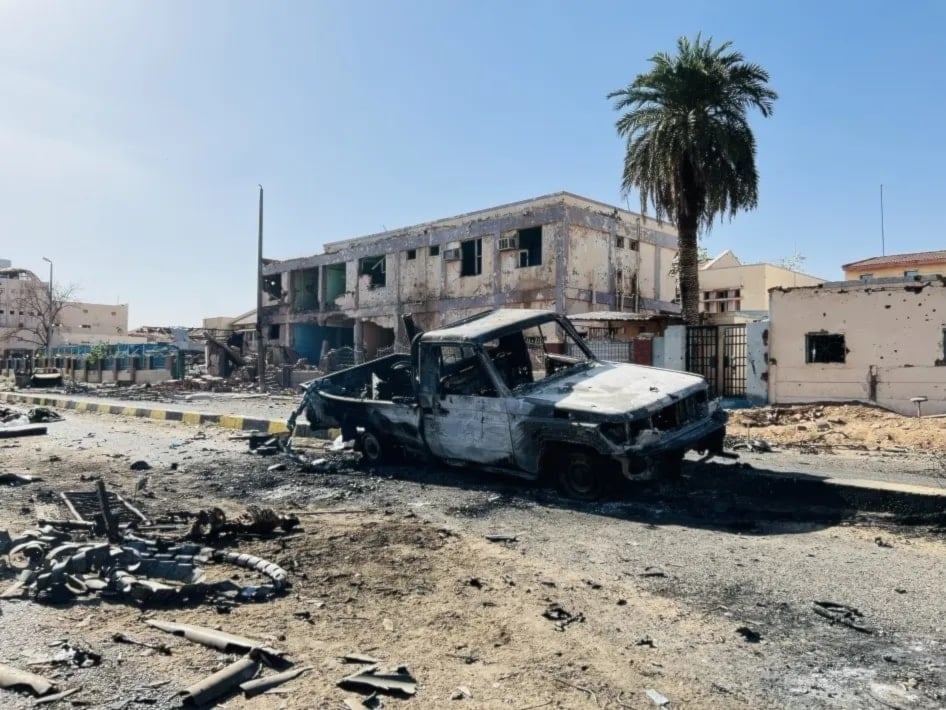 Los enfrentamientos entre el ejército sudanés y las Fuerzas de Apoyo Rápido han dejado una ola de destrucción y caos en Sudán. 