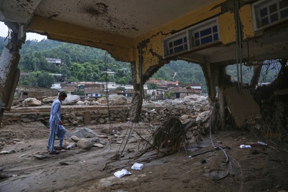 Más de 660 muertos y 150 desaparecidos por inundaciones en Pakistán