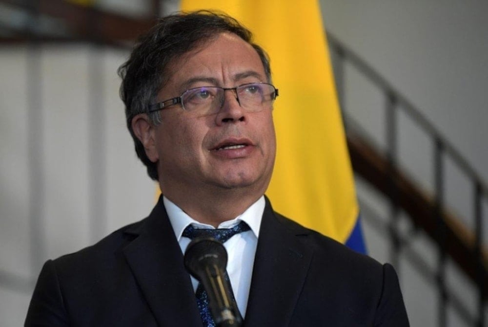 Petro denuncia que el ELN y la Segunda Marquetalia prevén una invasión de EE. UU. a Venezuela