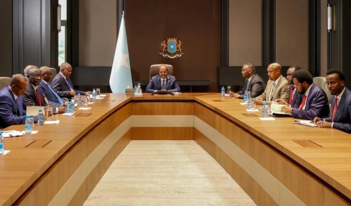 Delegación sudanesa entrega mensaje al presidente de Somalia