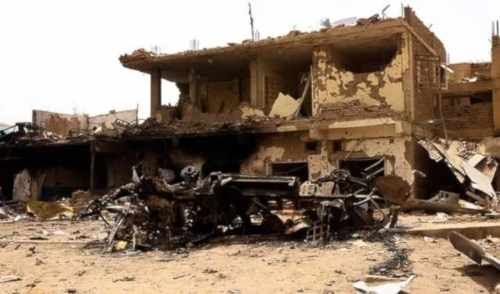 FAR bombardean El-Fasher en Sudán.