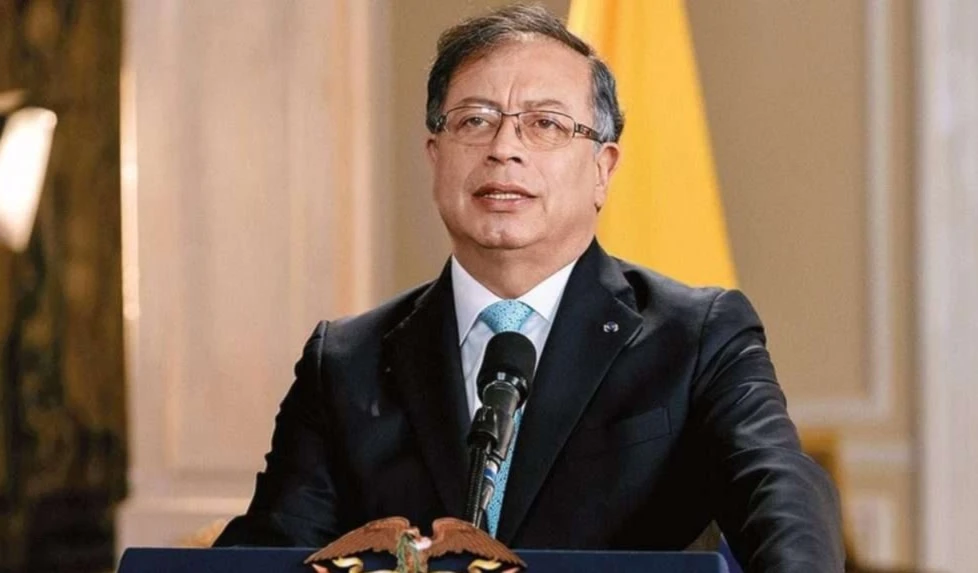 Petro militariza el Catatumbo con 25.000 soldados; Maduro respalda la medida y ambos mandatarios reafirman la cooperación binacional contra mafias.