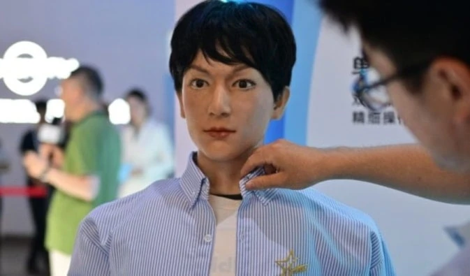 Robot humanoide cursará un doctorado en Shanghái