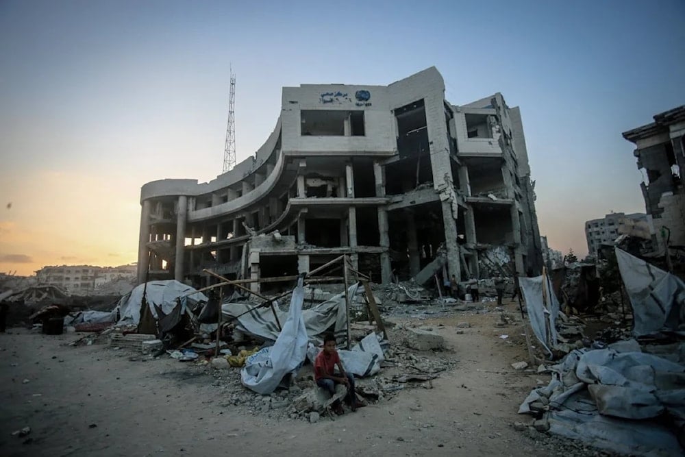 Una instalación de la UNRWA bombardeada por el 