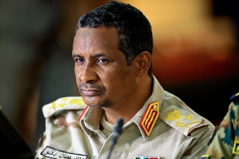 Hamdan Dagalo jura como presidente de un gobierno paralelo en Darfur
