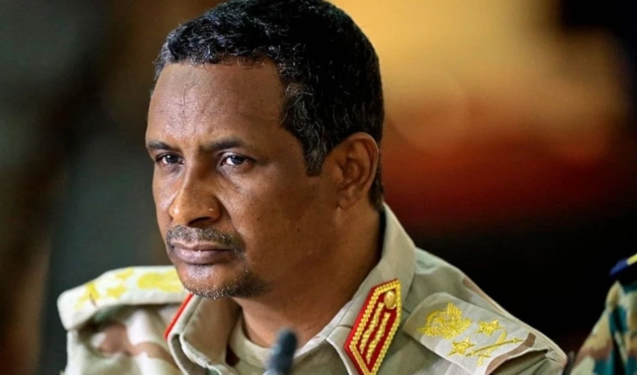 Hamdan Dagalo jura como presidente de un gobierno paralelo en Darfur