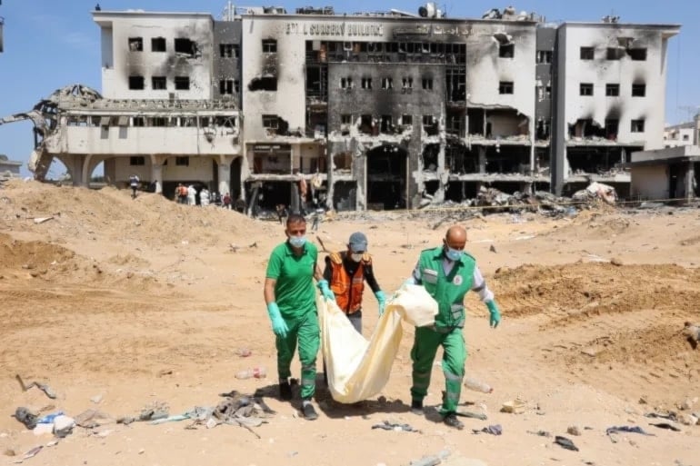 La masacre israelí en Gaza dejí desde octubre de 2023 más de 61 mil mártires palestinos, en su mayoría mujeres y niños.