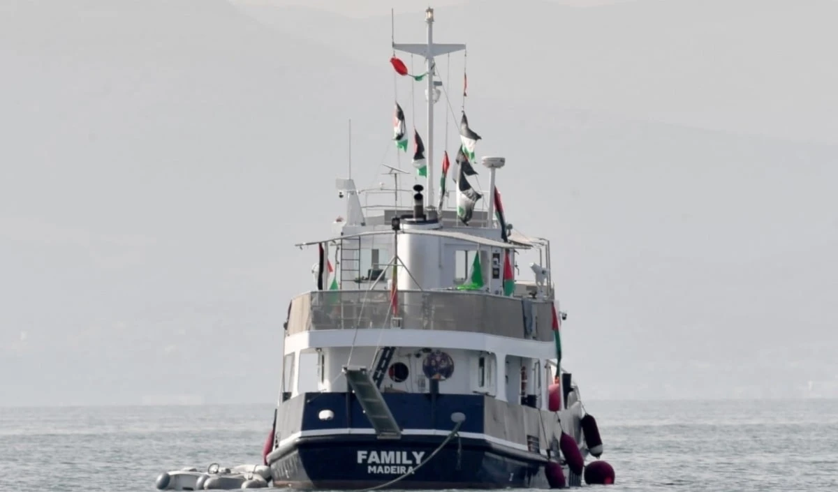 Uno de los barcos de la Flotilla Sumud Global anclado en aguas de Túnez (Foto: AFP) Uno de los barcos de la Flotilla Sumud Global anclado en aguas de Túnez (Foto: AFP)