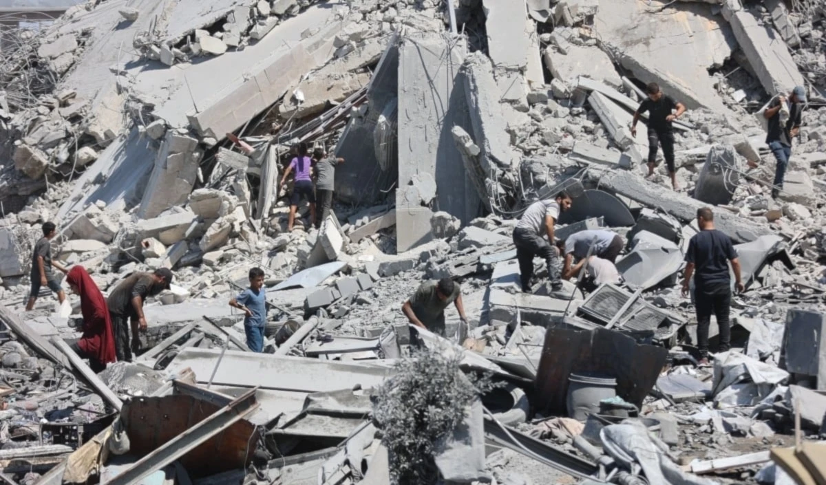 Secuelas de un ataque aéreo israelí en la ciudad de Gaza. (Foto: AFP)