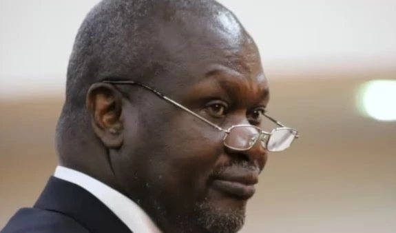 El vicepresidente de Sudán del Sur acusado de "traición y asesinato" por ataques étnicos