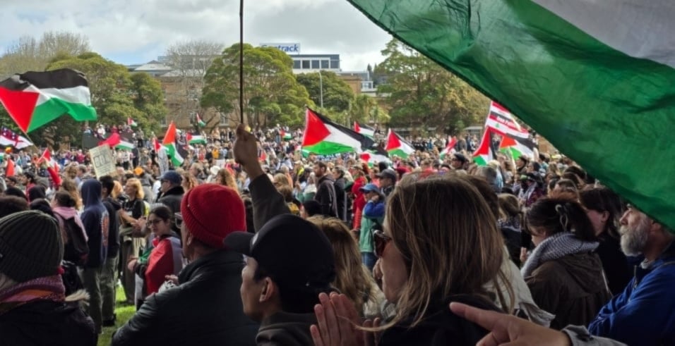 Más de 50 mil personas pidieron en Auckland sanciones para 