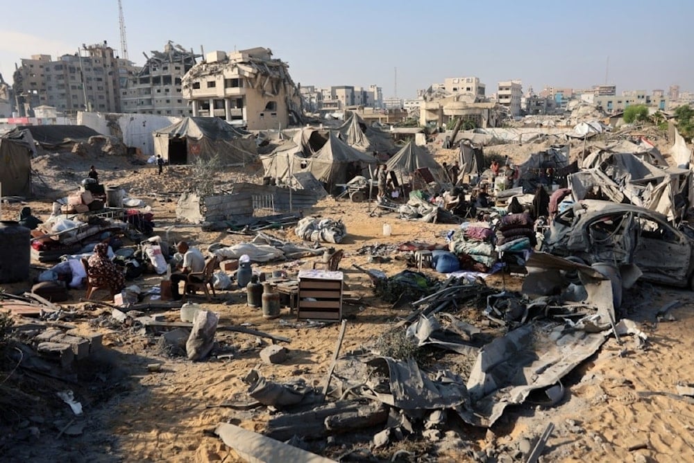En el sur de Gaza, la ocupación bombardeó con artillería varias zonas de Khan Yunis y agravó la destrucción y el desplazamiento masivo.
