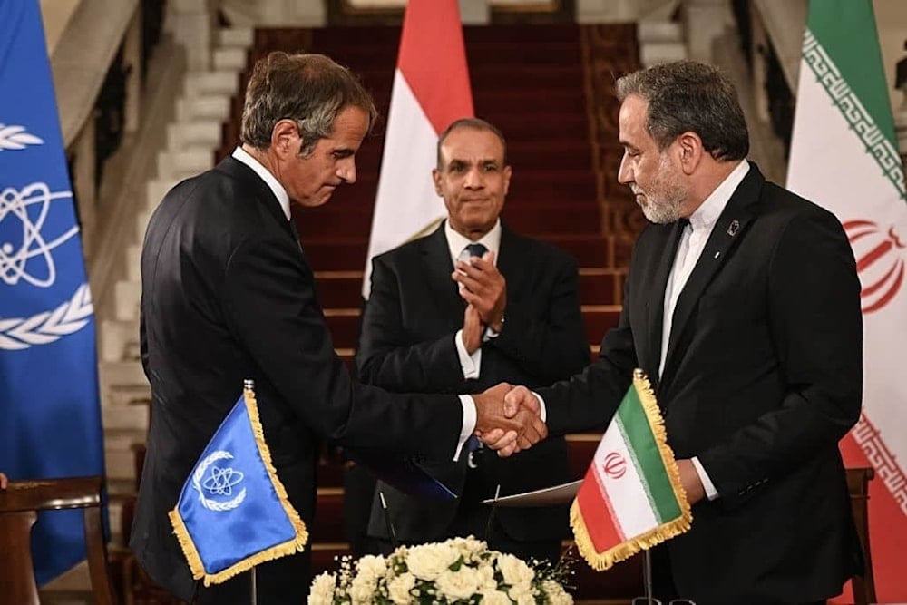 El canciller iraní Abbas Araghchi recordó que el Consejo Supremo aprobó el inicio de conversaciones con la AIEA.