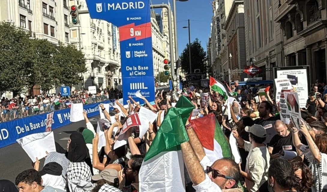 Españoles repudian a Israel en Vuelta Ciclista.