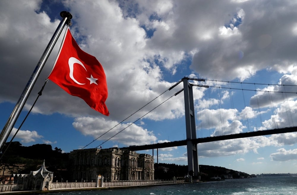 Tribunal turco aplaza decisión sobre liderazgo opositor de Özgür Özel
