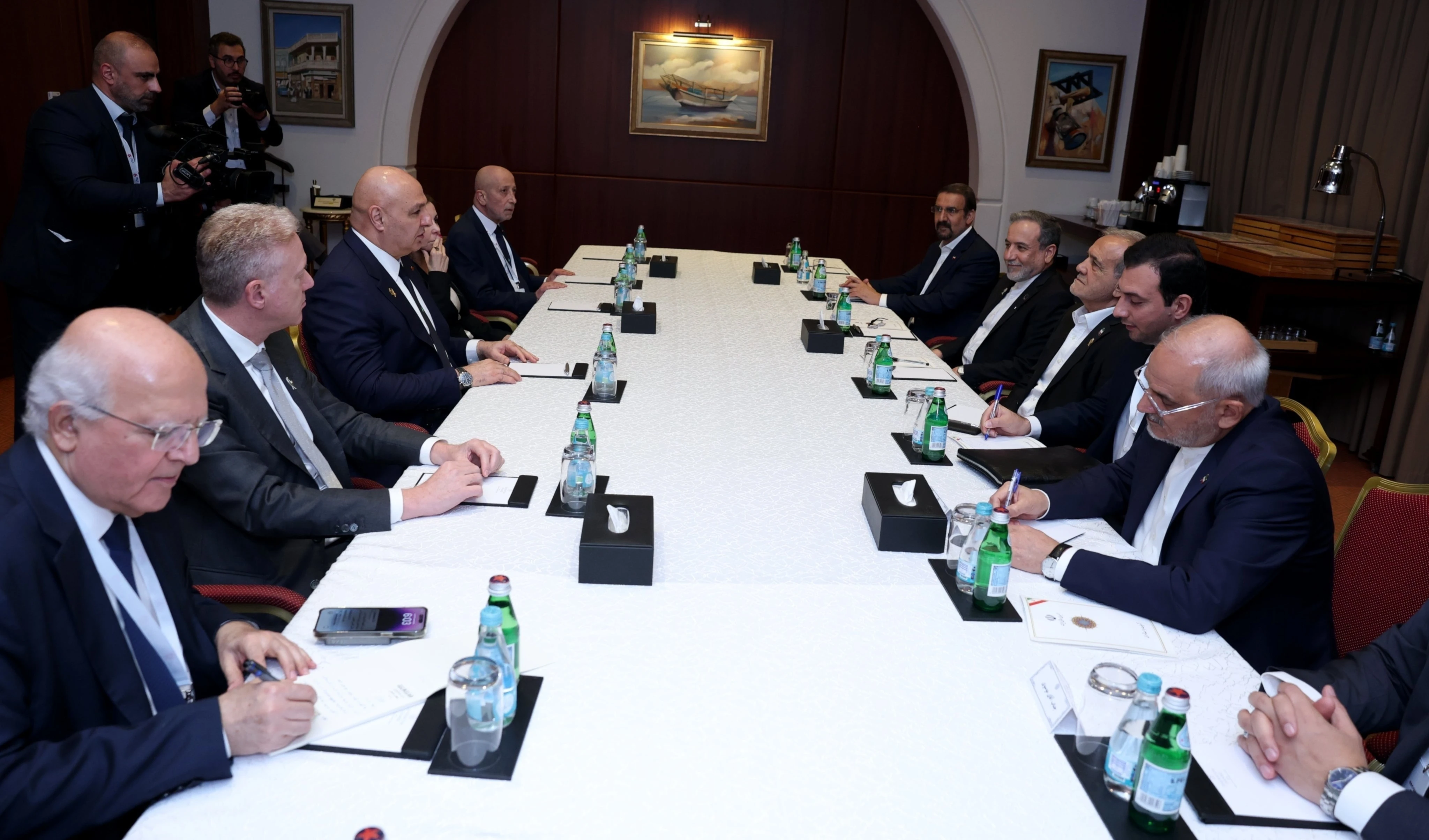 ​Irán y Líbano abordan relaciones bilaterales al margen de Cumbre Árabe (Foto: Presidencia de Líbano)