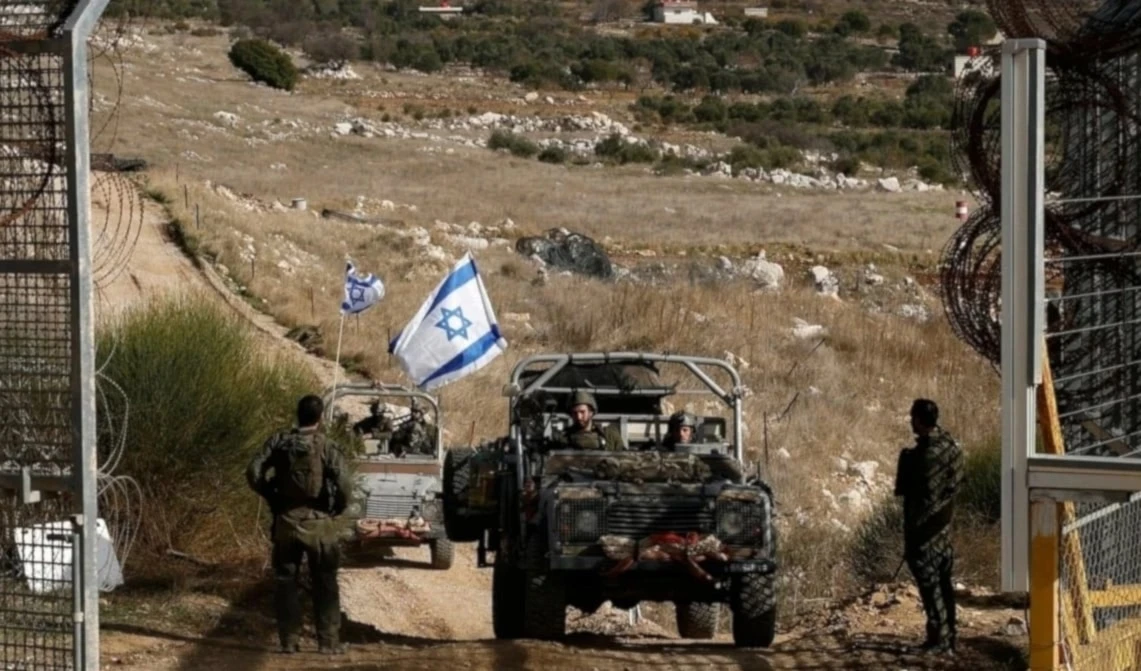Fuerzas israelíes avanzan hacia una zona rural de Quneitra. (Foto: AFP)