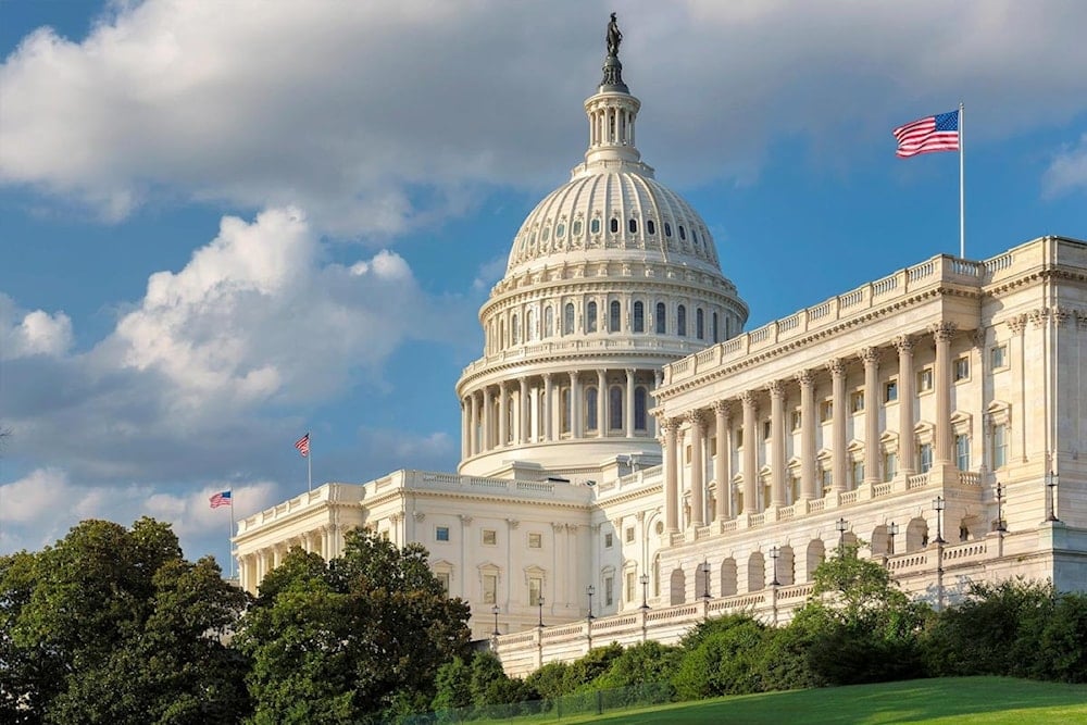 De acuerdo con los 25 senadores, Trump no ha informado sobre ninguna autoridad legal que lo habilite a ordenar operaciones militares contra civiles en alta mar o en países latinoamericanos.