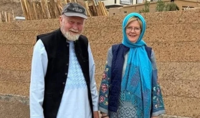 La embajada qatarí en Kabul sostuvo conversaciones directas con los talibanes y garantizó asistencia a Barbie y Peter Reynolds.