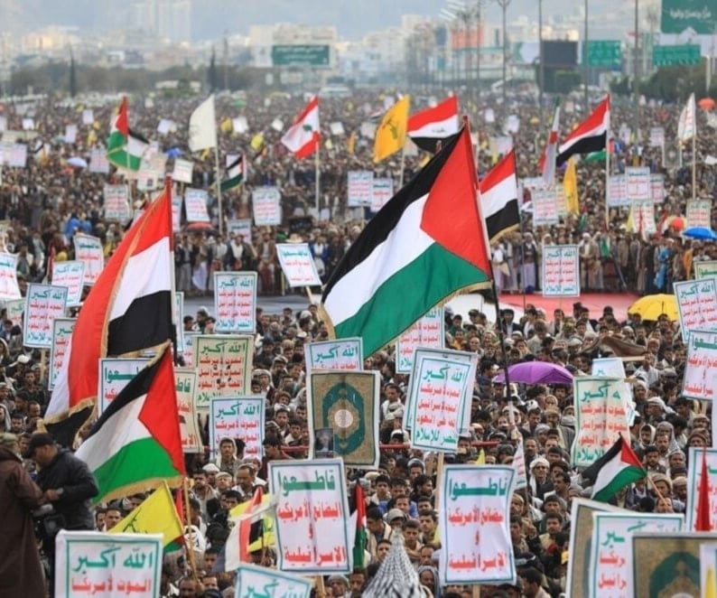 Multitudinarias marchas en las ciudad de Saada, Raymah y Marib en apoyo a Gaza.