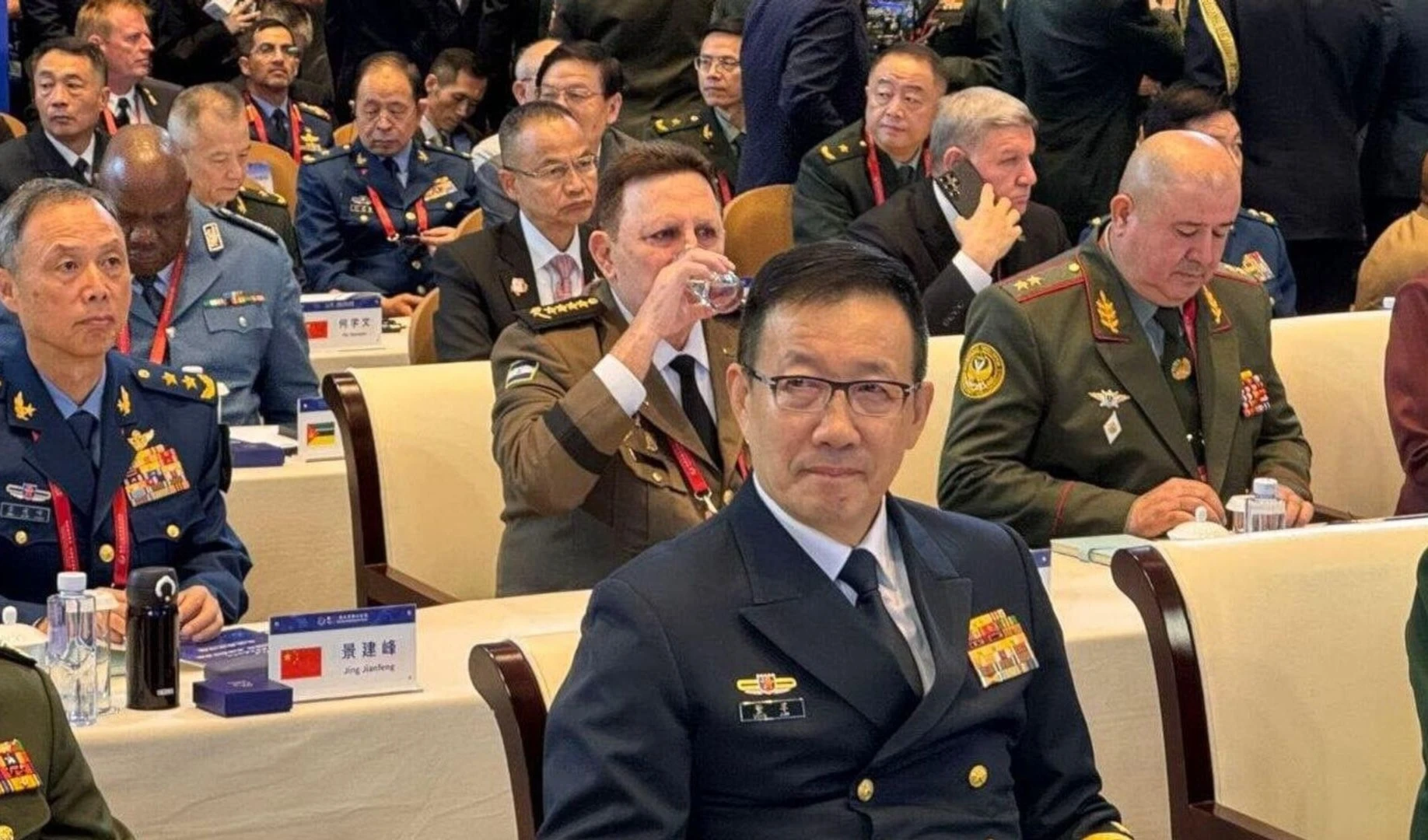 Las nubes de la de la Guerra Fría no se han disipado, advierte China