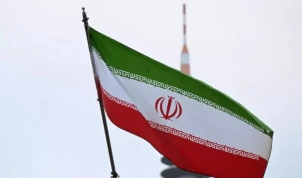 Irán cuestionó la postura de la troika europea, la cual no cumplió con sus compromisos del acuerdo nuclear. Irán cuestionó la postura de la troika europea, la cual no cumplió con sus compromisos del acuerdo nuclear.