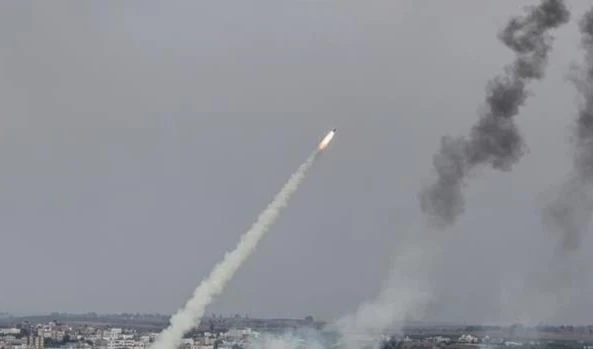 El lanzamiento anterior similar fue el 1 de julio, cuando Al-Qassam bombardeó los asentamientos de Nir Ishaq y Miftahim.